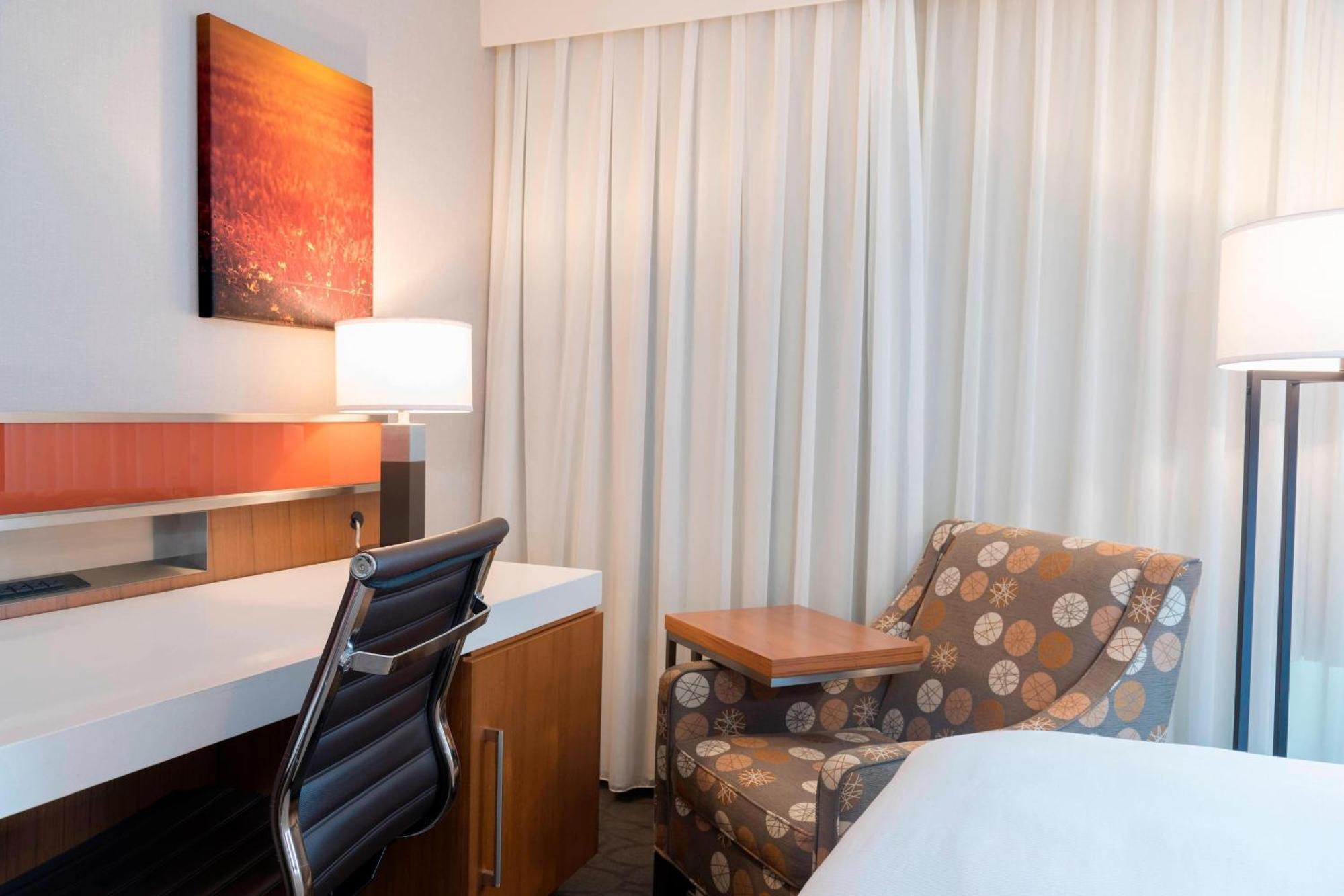 Sonesta Hotel Grand Rapids Airport Kentwood Exterior foto