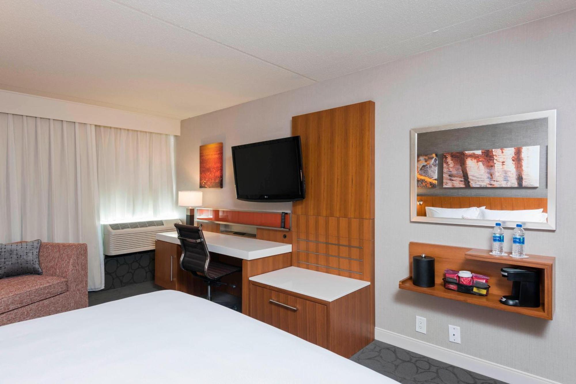 Sonesta Hotel Grand Rapids Airport Kentwood Exterior foto